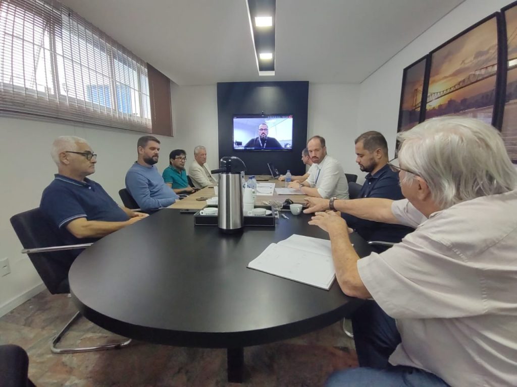 Representantes do município avaliam o projeto de duplicação do Acesso Norte de Imbituba